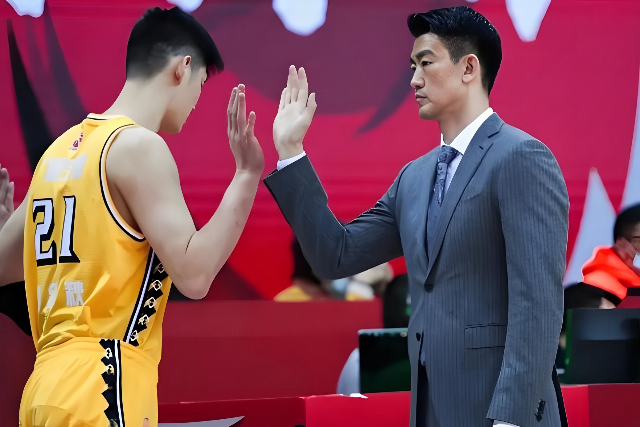 在线入口-包含风云突变曼城清晨迎来里程碑今晚广厦男篮备战欧超杯，这一次真的Scout与60激战中国队分钟的词条
